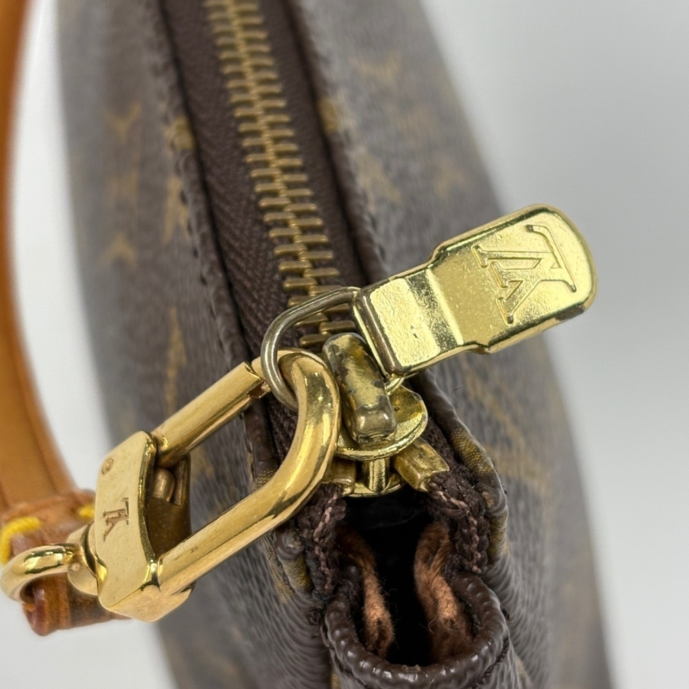 LOUIS VUITTON Brown Monogram Pochette Pouch - Picture 5 of 8
